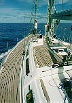 Jeanneau 525 deck cruising (John Beck).
